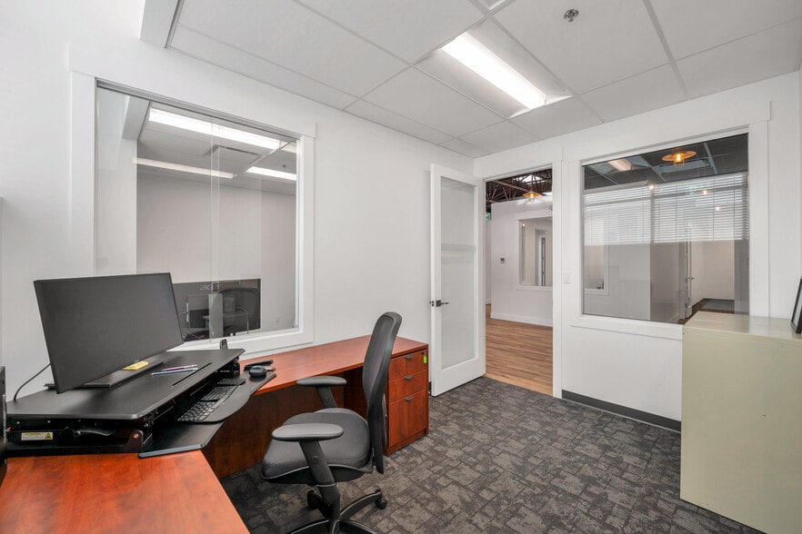 More Photos Of 17750 65A Av, Surrey Showroom For Sale