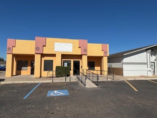 More Photos Of 220 W Hillside Rd, Laredo General Retail For Sale