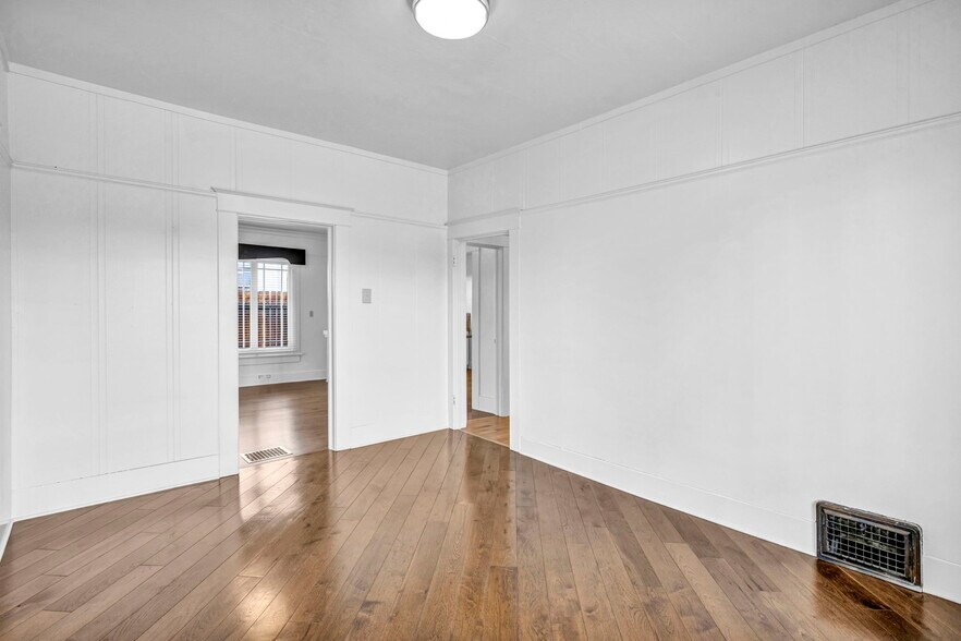 More Photos Of 72 Burns St, Reno Storefront Retail Residential For Lease