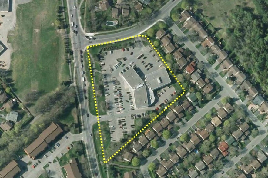 More Photos Of 99 Kakulu Rd, Ottawa Medical For Lease