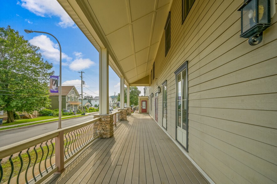 More Photos Of 56 Main St, Stamford Hotel For Sale