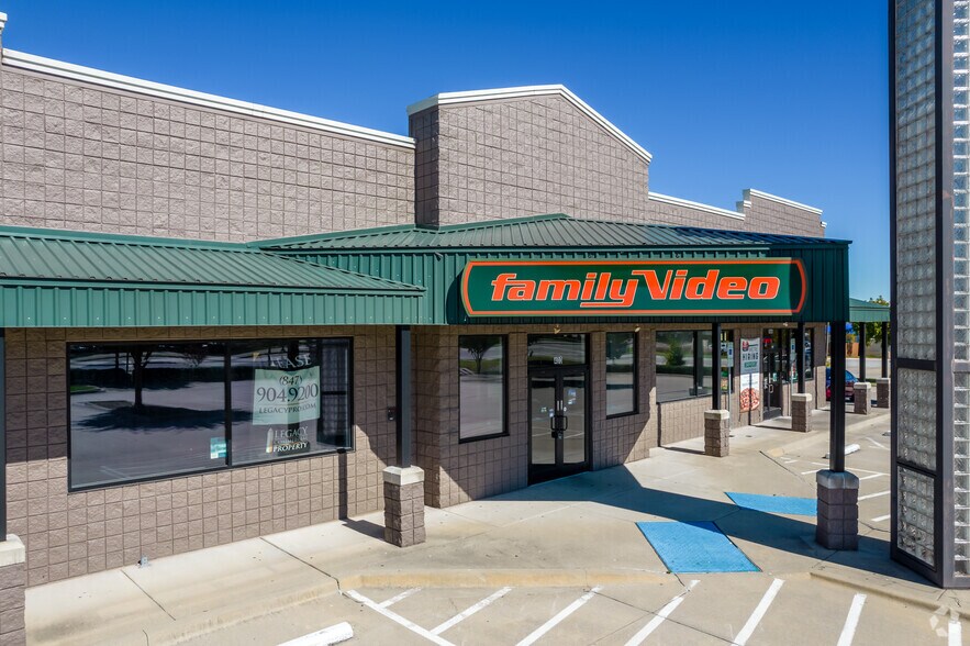 More Photos Of 1545 E Main St, Allen Storefront For Lease