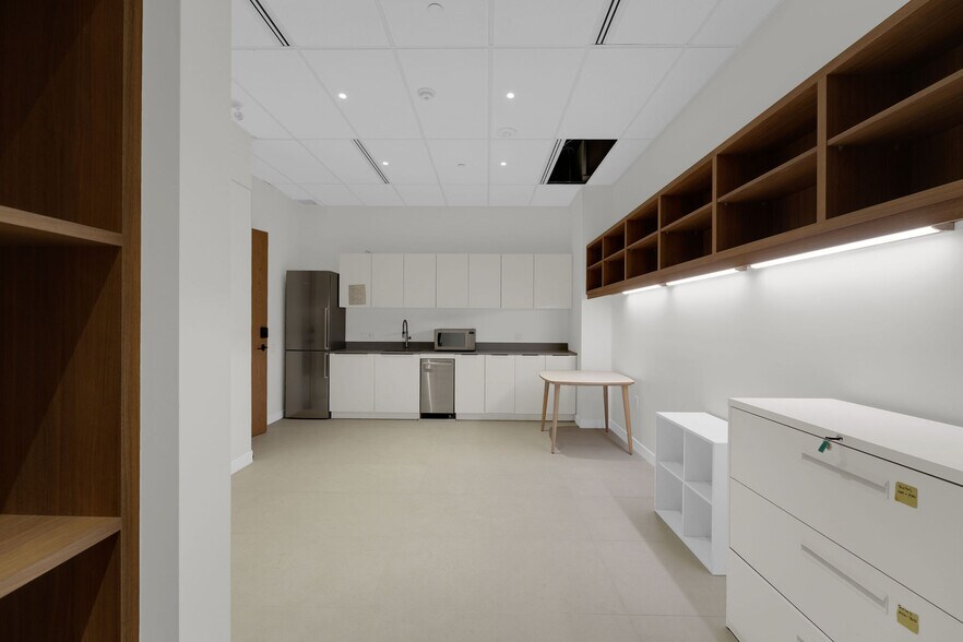 More Photos Of 509 Clarke Rd, Coquitlam Apartments For Sale