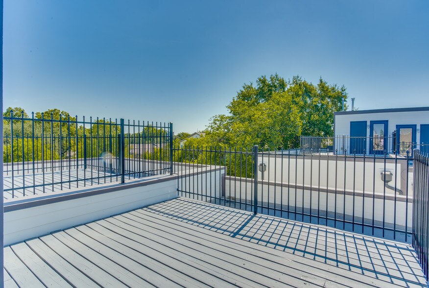 More Photos Of 4950 Cedar Springs Rd, Dallas Apartments For Sale
