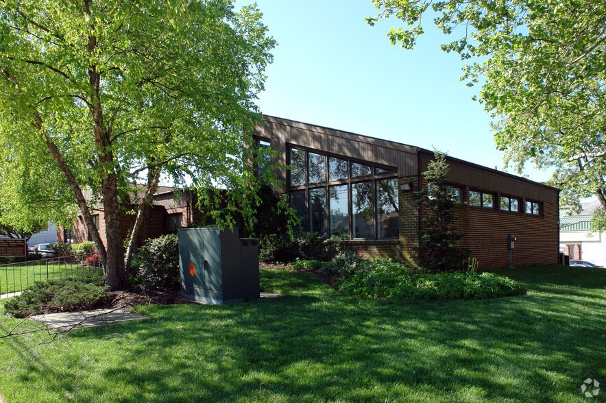 More Photos Of 306 W Logan St, Norristown Medical For Sale