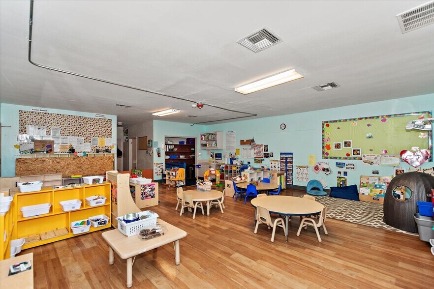 More Photos Of 1455 E Lynwood Dr, San Bernardino Schools For Sale