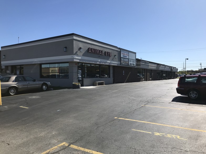 More Photos Of 4737-4757 W 137th St, Crestwood Storefront Retail Office For Lease