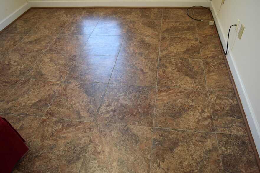 More Photos Of 596 Executive Pl, Fayetteville Office For Sale