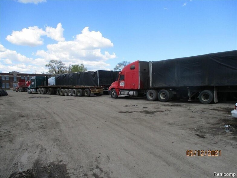 More Photos Of 7170 E McNichols Rd, Detroit Manufacturing For Sale