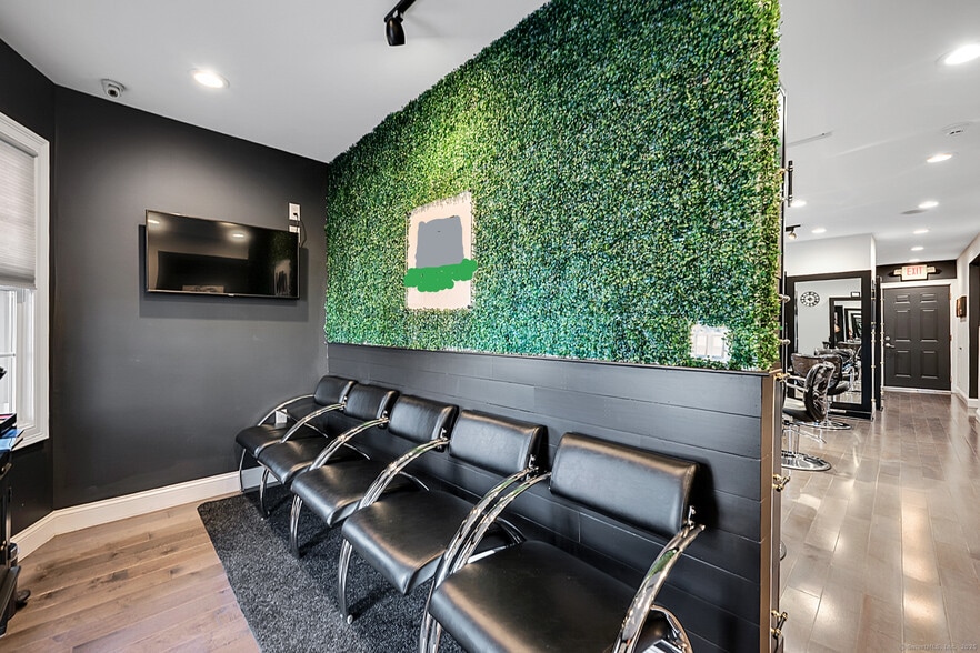 More Photos Of 85 Park Rd, West Hartford Storefront Retail Residential For Sale