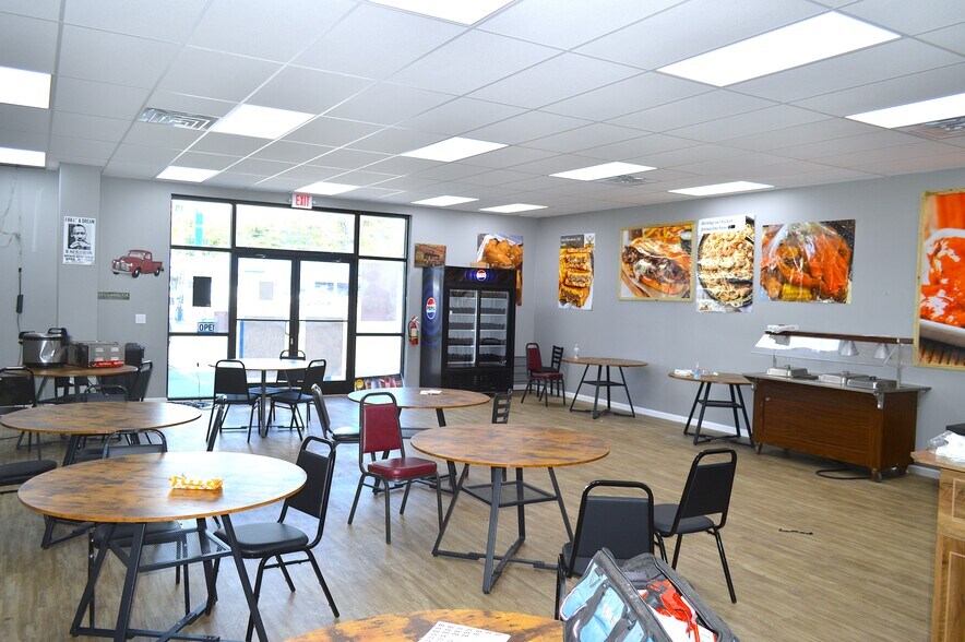More Photos Of 341 S Main St, Bishopville Service Station For Sale