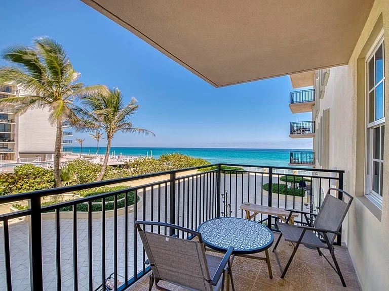More Photos Of 3475 S Ocean Blvd, Palm Beach Apartments For Sale