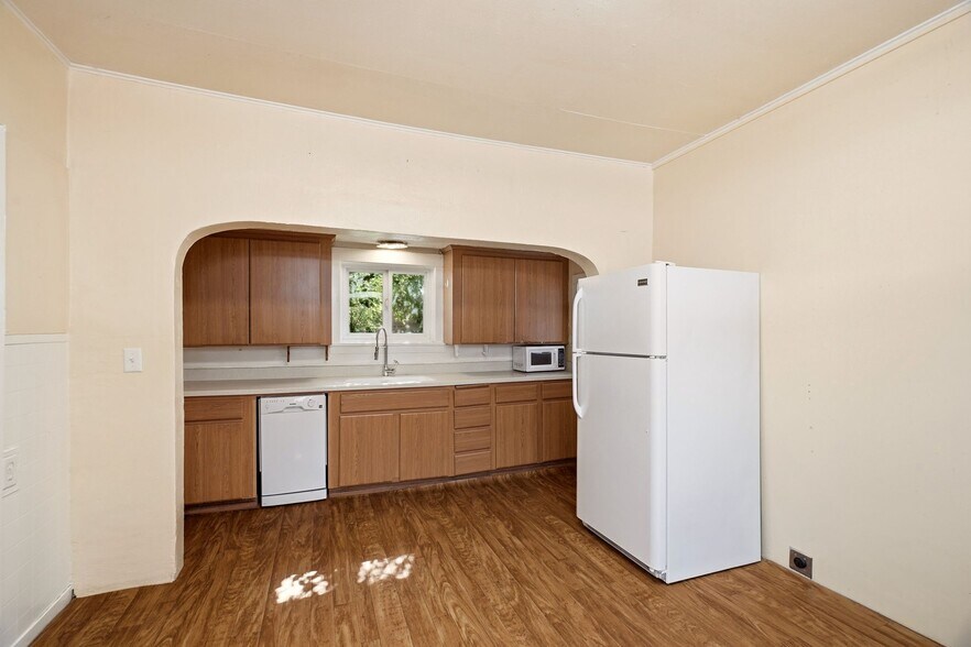 More Photos Of , Spokane Multifamily For Sale