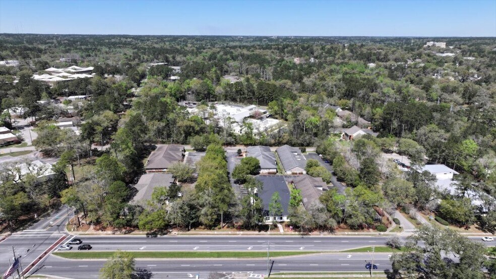 More Photos Of 2458 Mahan Dr, Tallahassee Medical For Lease
