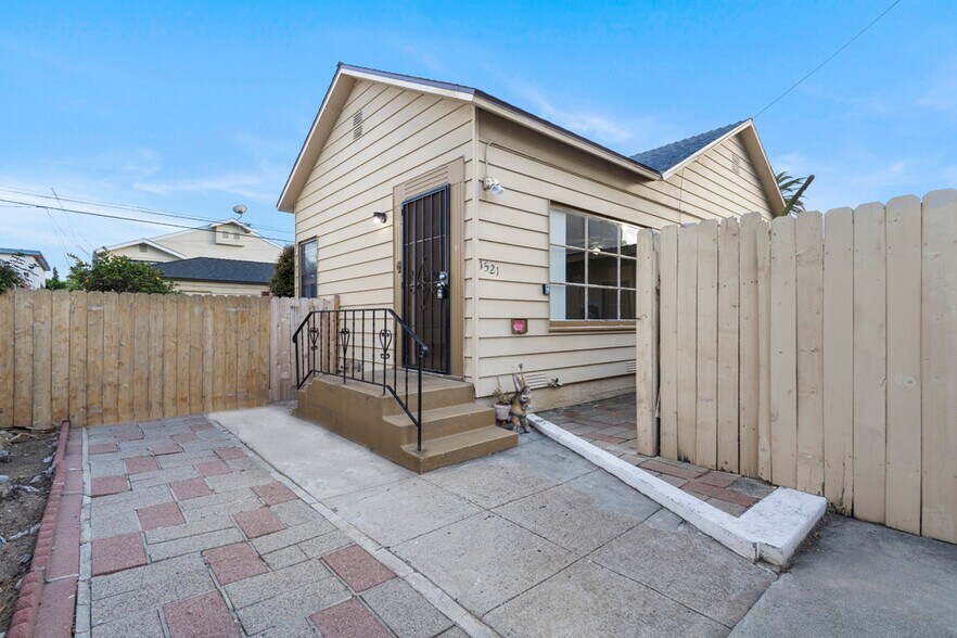 More Photos Of 1519 Missouri St, San Diego Apartments For Sale