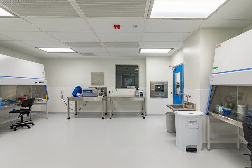 More Photos Of 727 Norristown Rd, Lower Gwynedd Research And Development For Lease