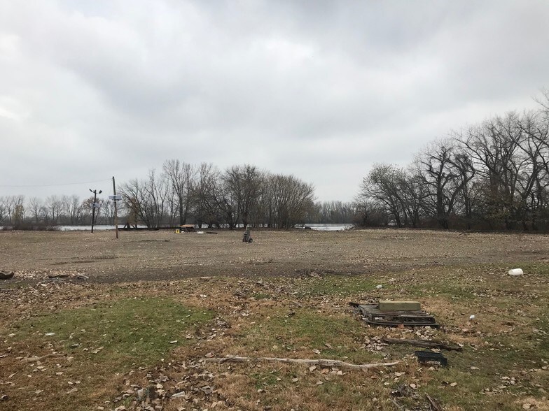 More Photos Of 2851 Adams Ave, Camden Land For Lease