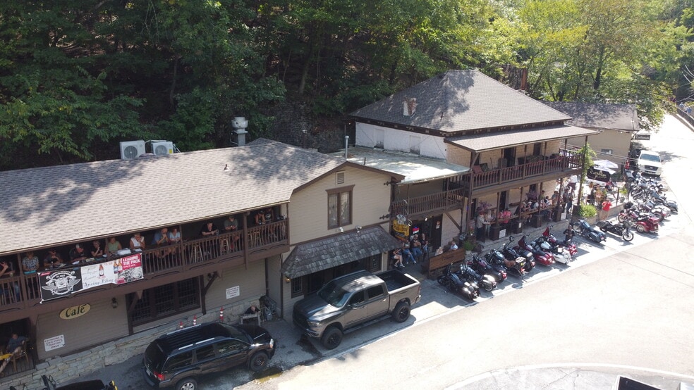 More Photos Of 82 Armstrong St, Eureka Springs Restaurant For Sale