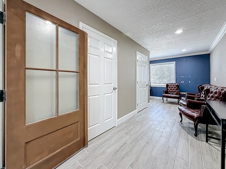 More Photos Of 1471 S Missouri Ave, Clearwater Office For Sale