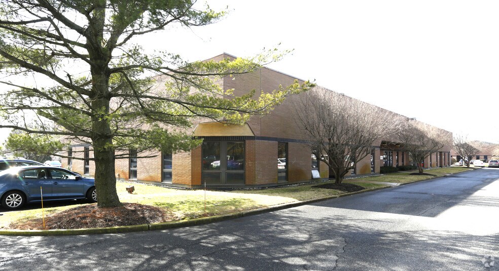 More Photos Of 628 Shrewsbury Ave, Tinton Falls Office For Lease