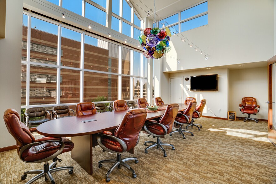 More Photos Of 705 S 9th St, Tacoma Office For Lease