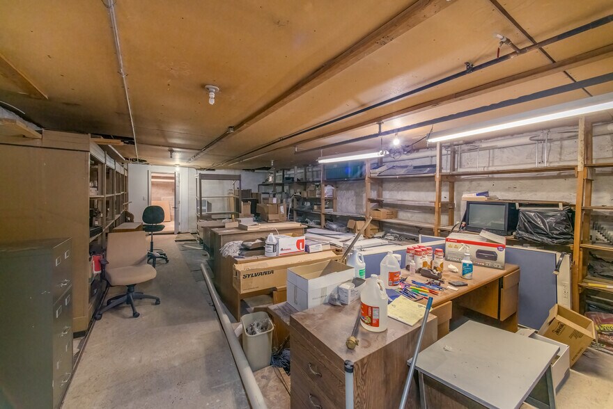 More Photos Of 100-106 S Main st, Ishpeming Bank For Sale