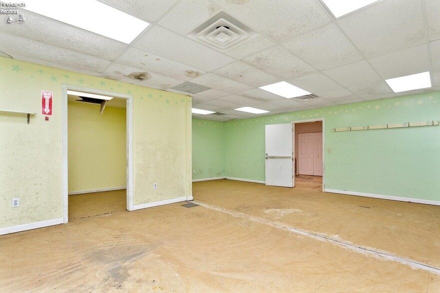 More Photos Of 46400 Telegraph Rd, Amherst Freestanding For Sale