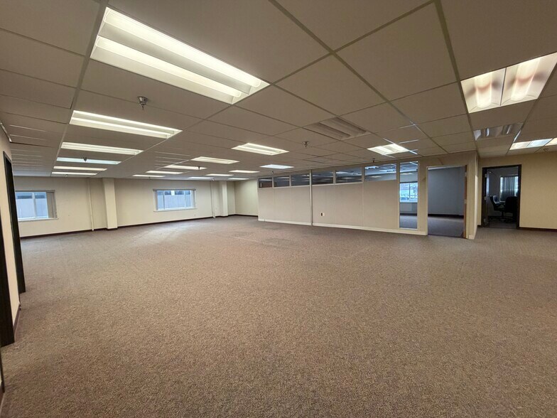 More Photos Of 1301 Huffman Rd, Anchorage Medical For Lease