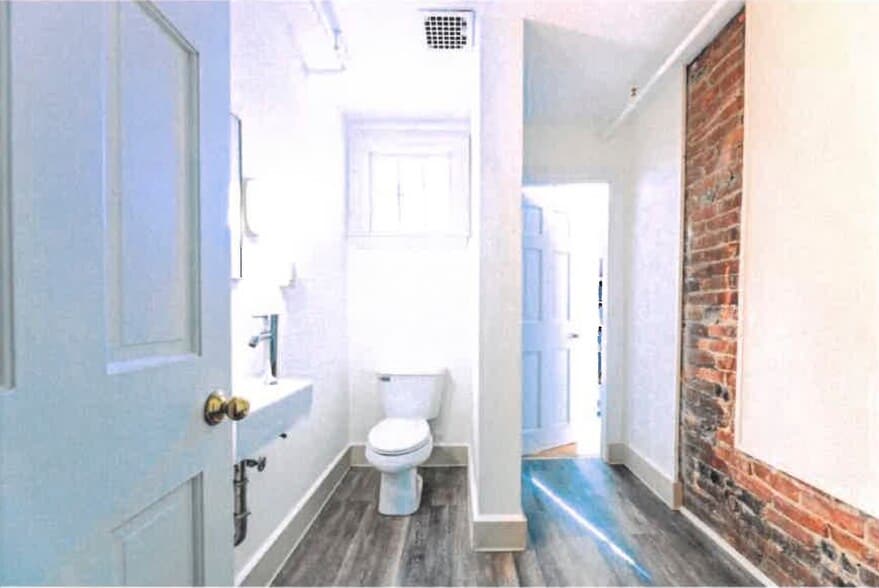 More Photos Of 190 Hanover St, Lebanon Medical For Lease