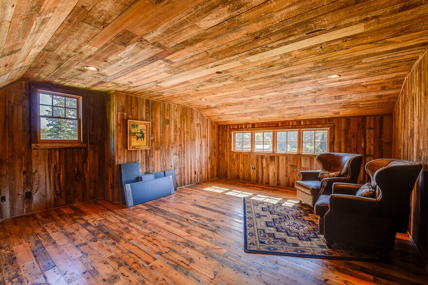 More Photos Of 5771 US Highway 45, Land O Lakes Office For Sale