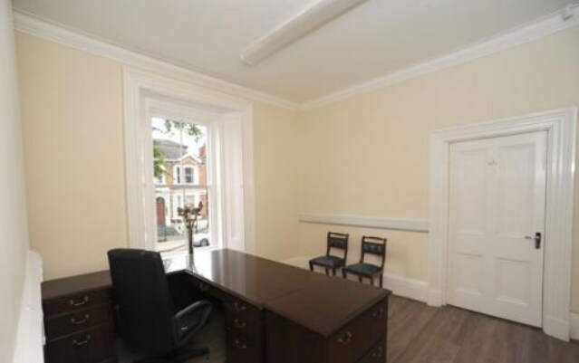 More Photos Of 14 Waterloo Rd, Wolverhampton Office For Lease