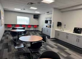 More Photos Of N93 W16288 Megal Dr, Menomonee Falls Manufacturing For Sale