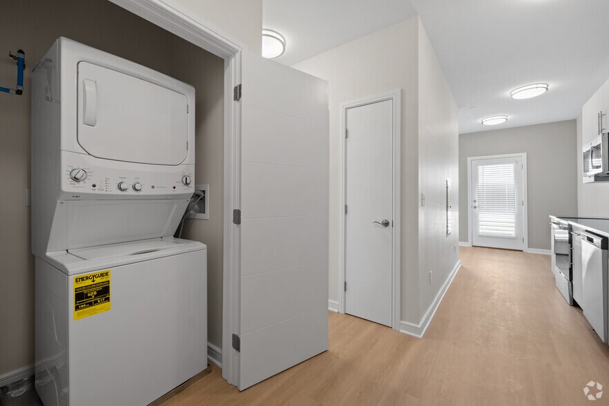 More Photos Of 441-447 Washington Ave, North Haven Apartments For Lease