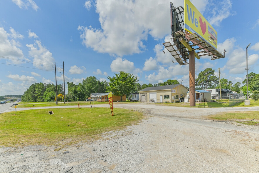 More Photos Of 6736 US Highway 59 S, Goodrich Freestanding For Sale