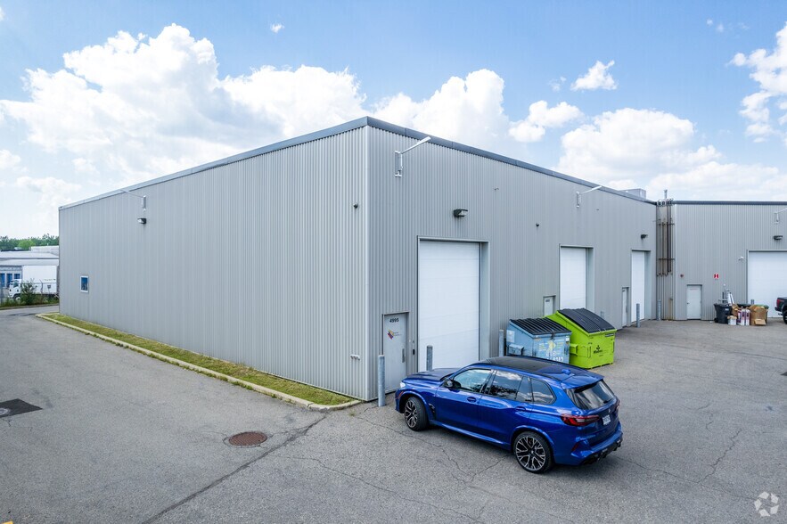 More Photos Of 4935-4995 Rue Ambroise-Lafortune, Boisbriand Flex For Sale