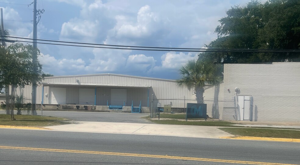 More Photos Of 1141 US Highway 41 NW, Jasper Distribution For Sale