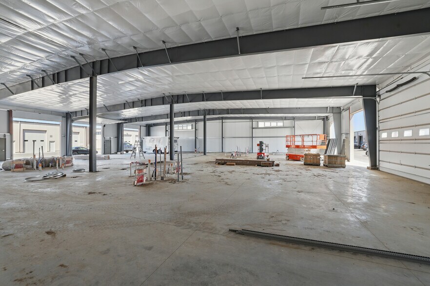 More Photos Of 663 Valerie Ave, Hudson Self Storage For Sale