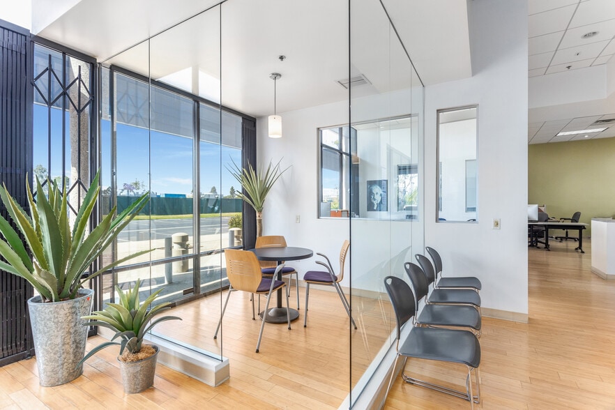 More Photos Of 2991-2995 E White Star Ave, Anaheim Warehouse For Sale