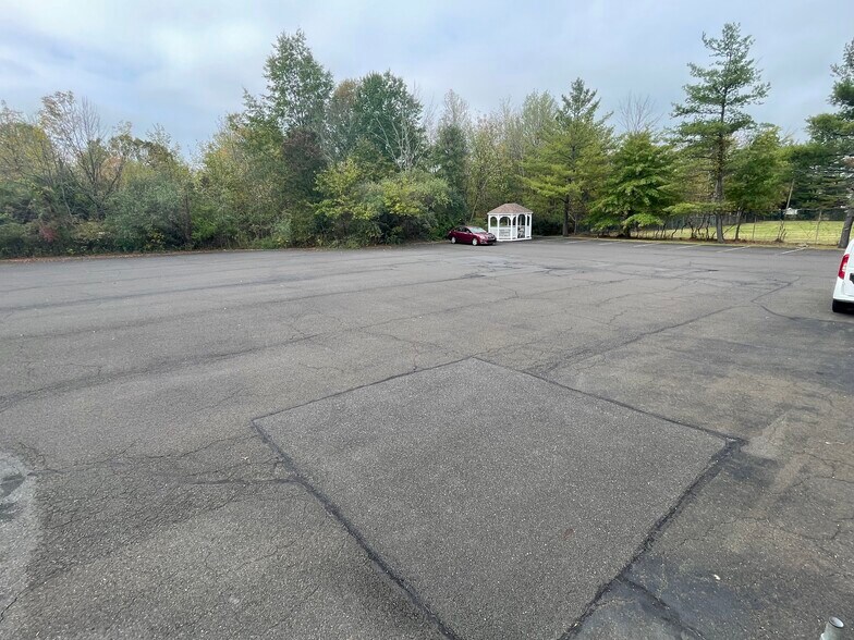 More Photos Of 2342 N Penn Rd, Hatfield Manufacturing For Lease