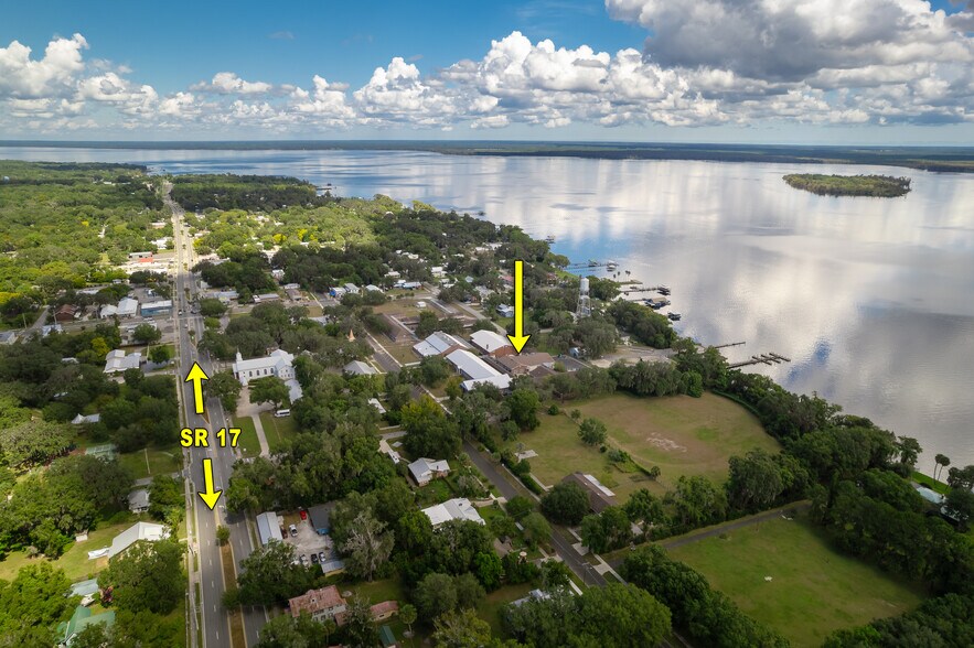 More Photos Of 101 S Prospect St, Crescent City Flex For Sale