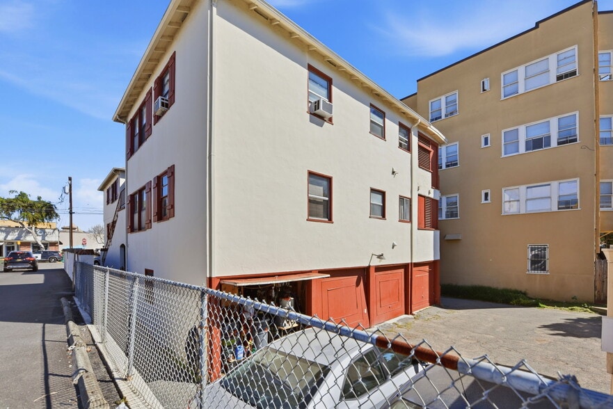 More Photos Of 712 Santa Clara Ave, Alameda Apartments For Sale