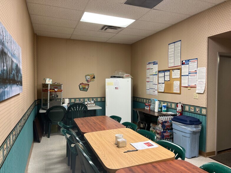 More Photos Of 1739 Citadell Plz, San Antonio Office For Sale