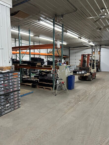 More Photos Of 4942 Commercial Dr, Yorkville General Retail For Sale