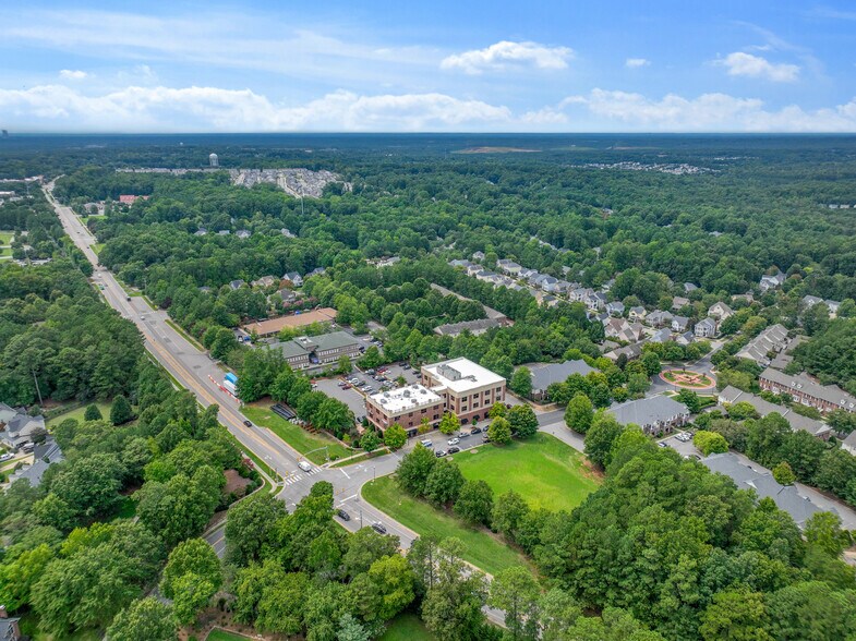More Photos Of 4928 Linksland Dr, Holly Springs Office For Lease