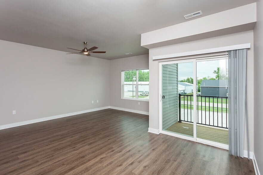 More Photos Of 505-509 E 1st St, Huxley Apartments For Sale