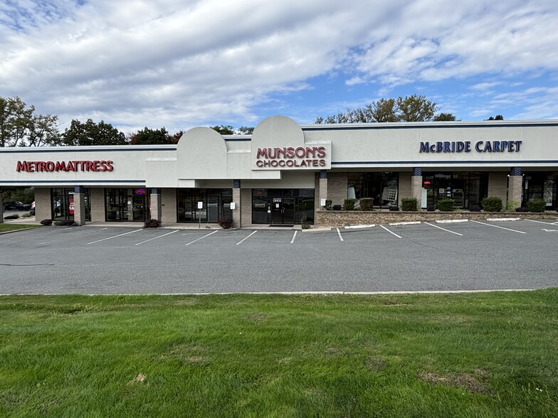 Primary Photo Of 3153 Berlin Tpke, Newington General Retail For Lease