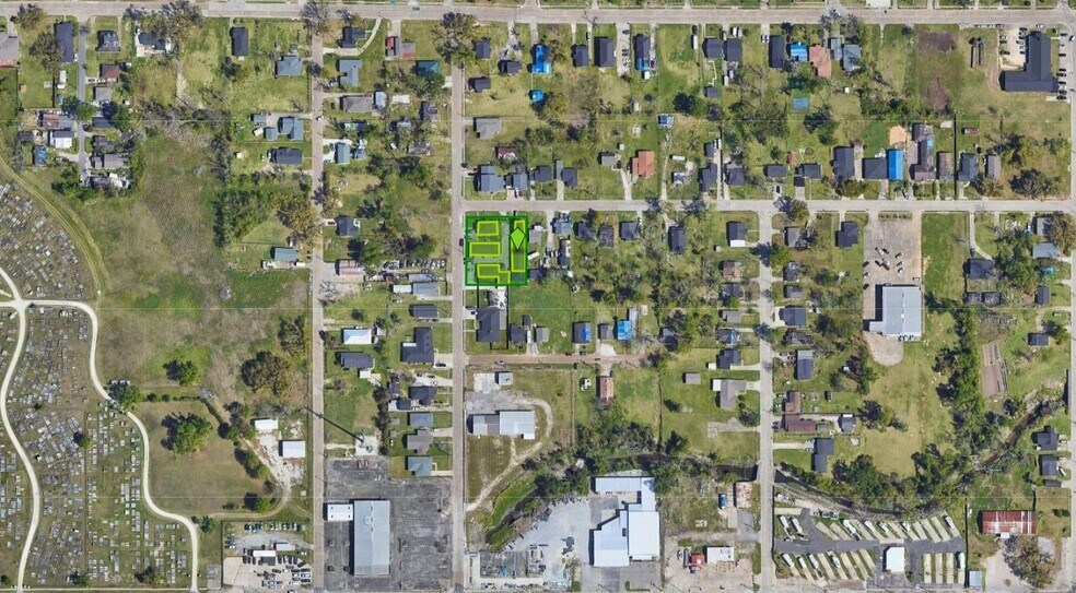 Primary Photo Of 701-705 Rhodes St, Lake Charles Apartments For Sale