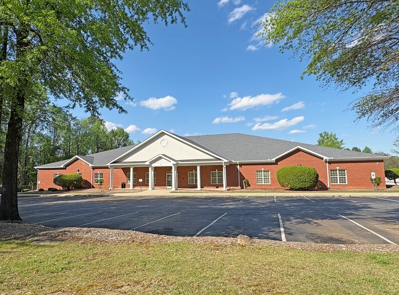 More Photos Of 319 Pelham Rd, Greenville Office For Sale