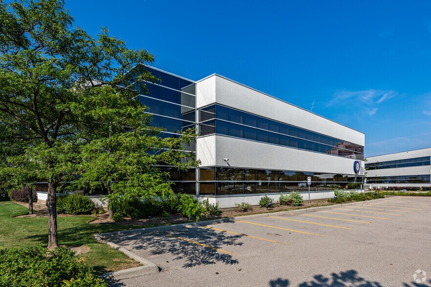 More Photos Of 5090 Commerce Blvd, Mississauga Office For Lease