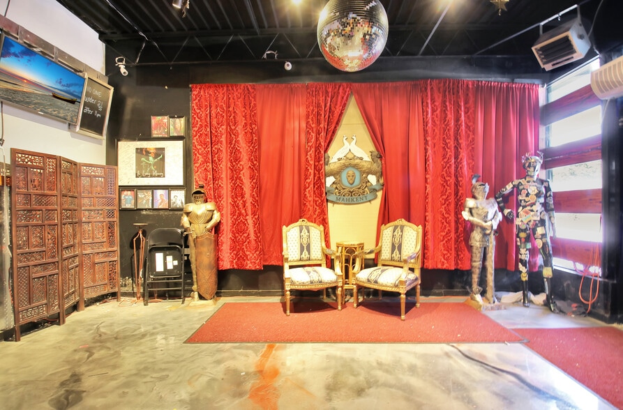 More Photos Of 7716 N Main St, Jonesboro Freestanding For Sale